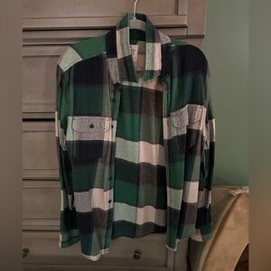 AE Green and Black Plaid Men's flannel